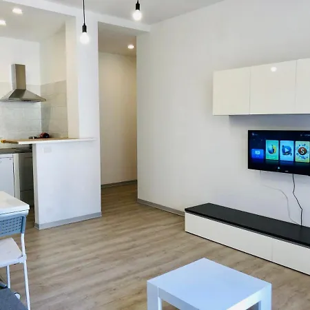 Appartmentslapiazzetta-n.3 *